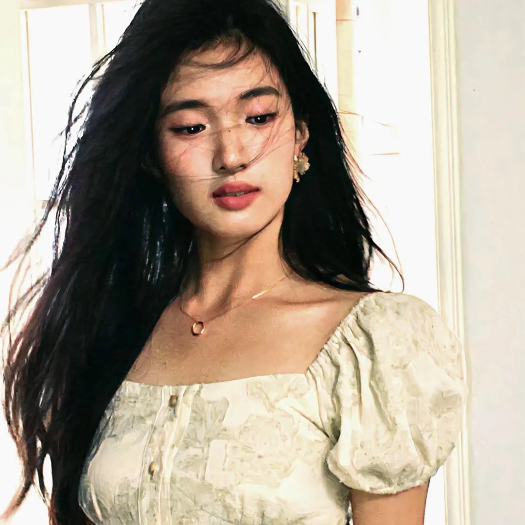 玫瑰丛生